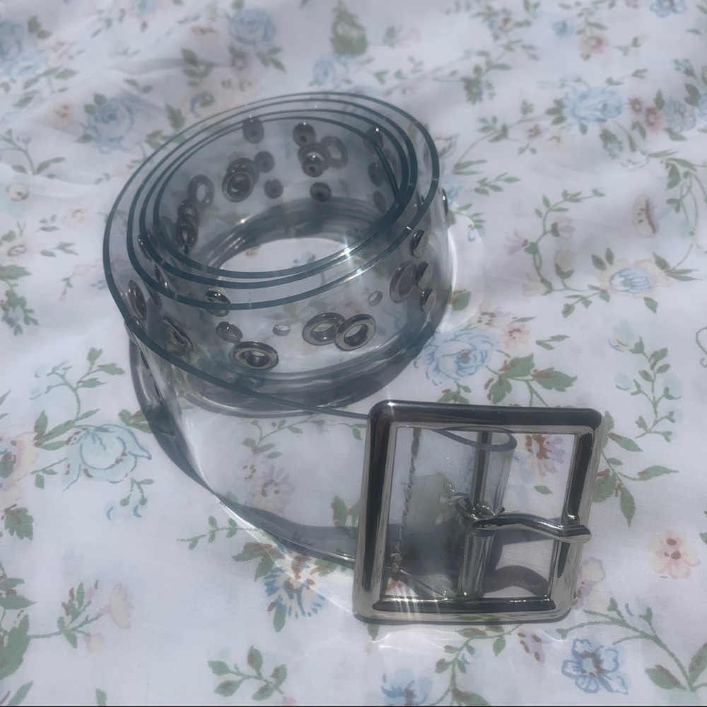 Transparent clear grommet belt